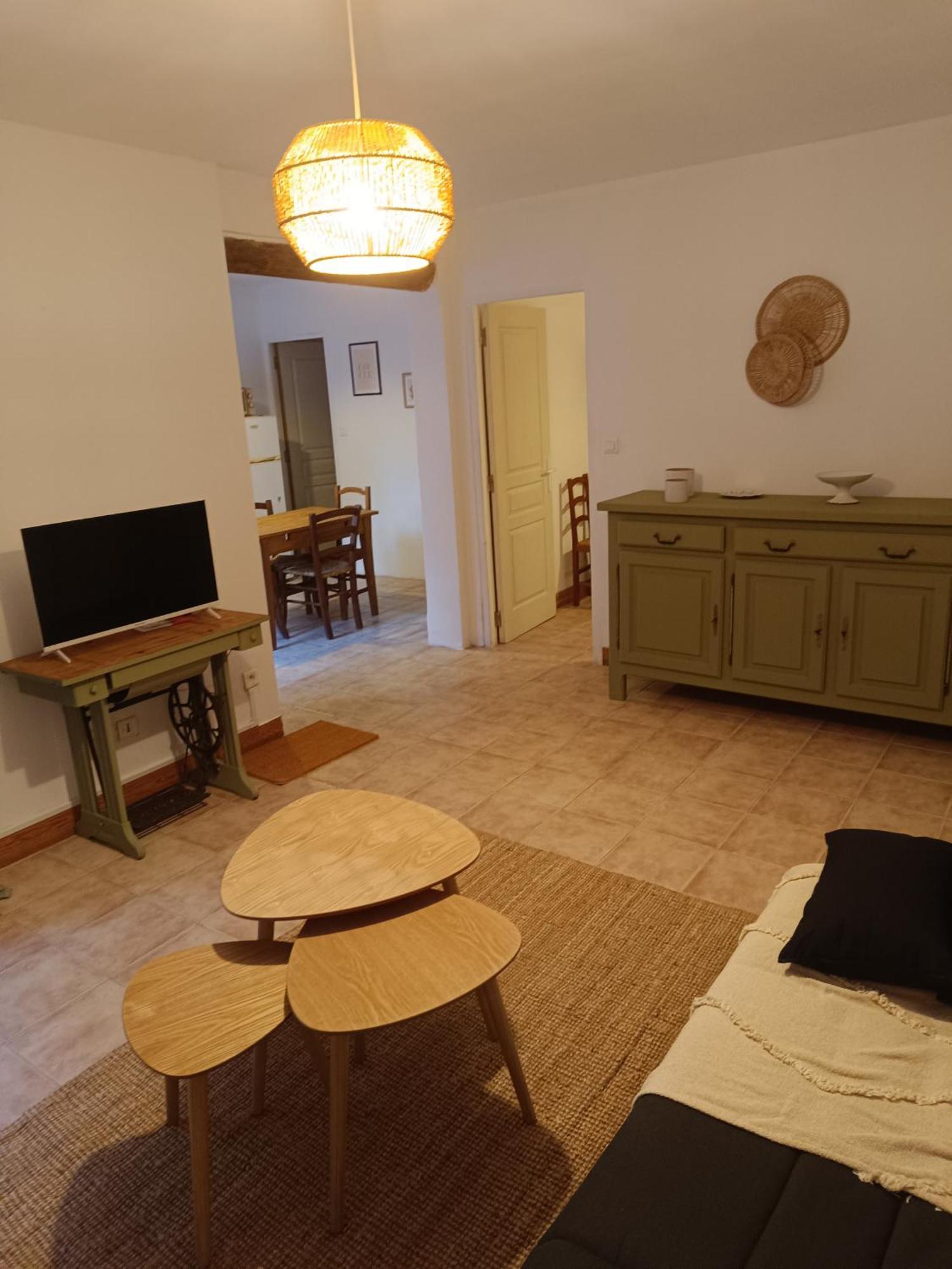 Les Grillons Appartement *